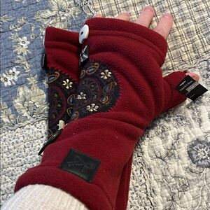 Red Embroidered Women's Gloves